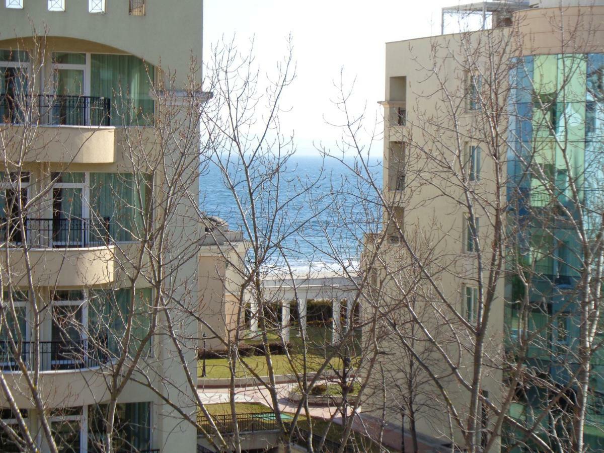 Nereya palace Art Aprtament Marina Apartment Pomorie Bagian luar foto